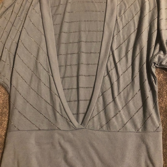 Deep V shirt - Picture 3 of 3